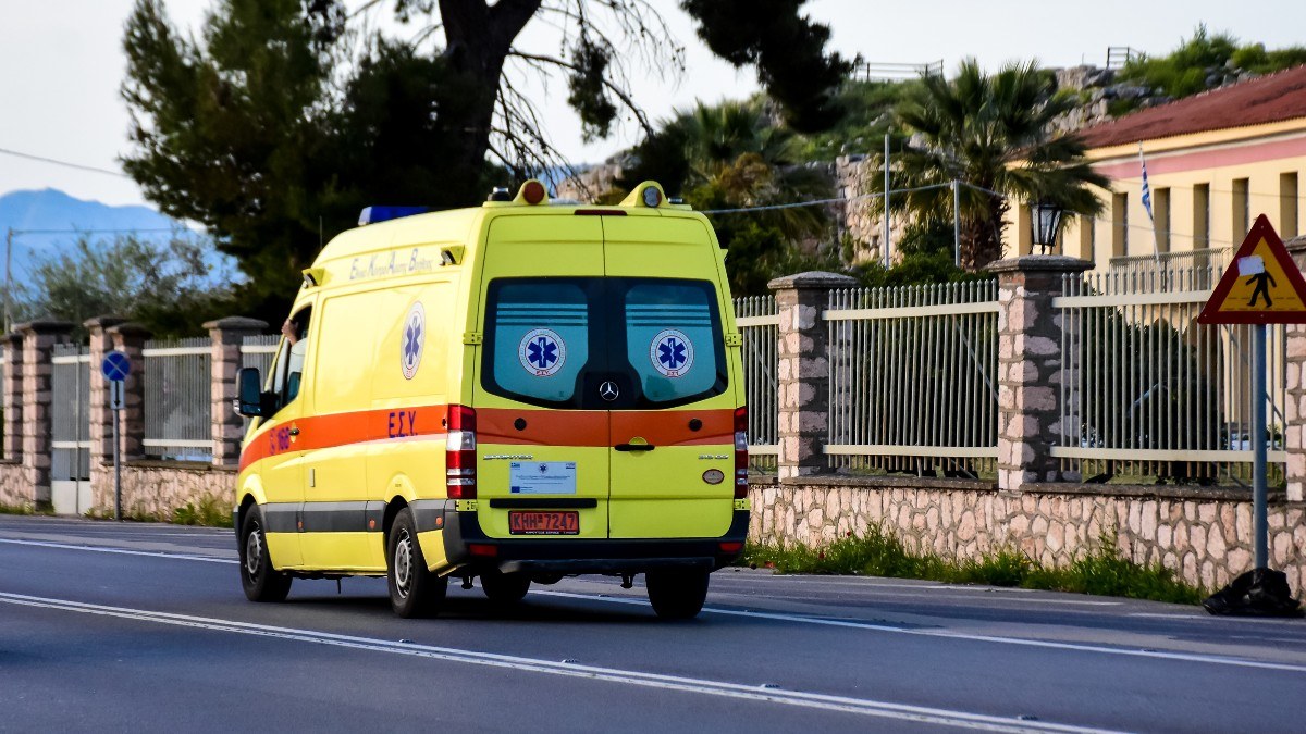 Σοκ στη Θεσσαλονίκη: 3χρονο παιδί στο νοσοκομείο μετά από σύγκρουση Ι.Χ