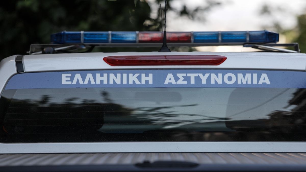 Επίθεση με μαχαίρι σε αστυνομικό στη Χαλκιδική: 22χρονος του έστηνε καρτέρι επί μέρες