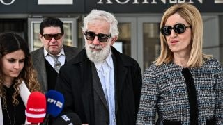 Πέτρος Φιλιππίδης: Ανατριχιάζει η καταγγελία ηθοποιού για το βιασμό της – «Μου κατέβασε το εσώρουχο και μου έλεγε να σταματήσω να κλαίω»