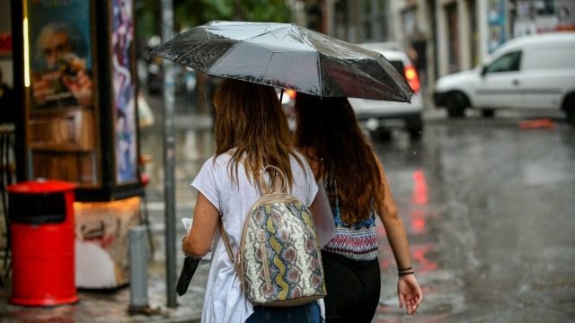 Αλλάζει το σκηνικό του καιρού από την Κυριακή – «Μπαίνουμε σε μια περίοδο με διαδοχικές κακοκαιρίες»