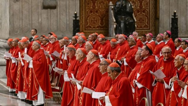Το Βατικανό σε σταυροδρόμι: Μεγάλη αντιπαράθεση για την δομή της Καθολικής Εκκλησίας