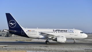 «Θρίλερ» σε πτήση της Lufthansa: Έμεινε χωρίς πιλότο για 10 λεπτά!