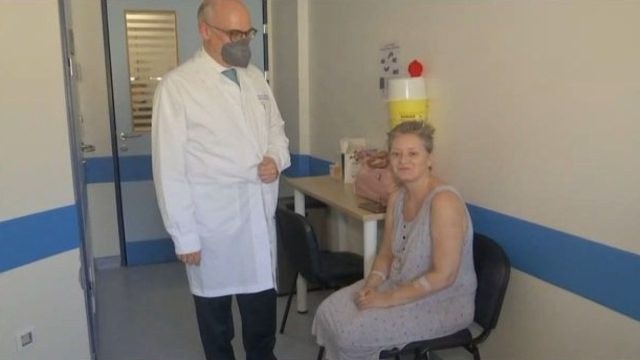 «Το έκανα χωρίς δεύτερη σκέψη»: Συγκινεί η μητέρα που έδωσε τμήμα από το ήπαρ της για να σώσει τον γιο της