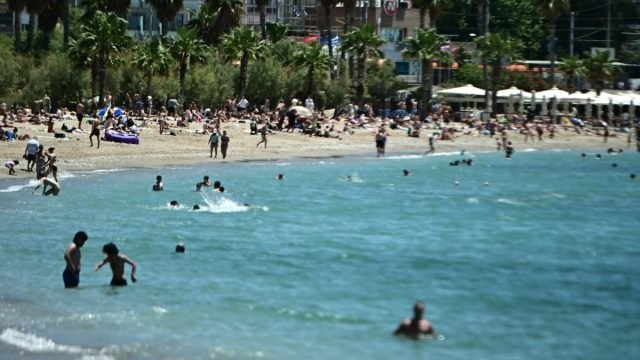 Ο πρώτος καύσωνας της χρονιάς; Νέο κύμα ζέστης και αφρικανικής σκόνης – Ποια είναι η χειρότερη μέρα