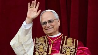 Πάπας Λέων ΙΔ’: Οι άγνωστες πτυχές του πρώτου Αμερικανού Ποντίφικα και το προφητικό τηλεφώνημα στον… απροετοίμαστο αδελφό του