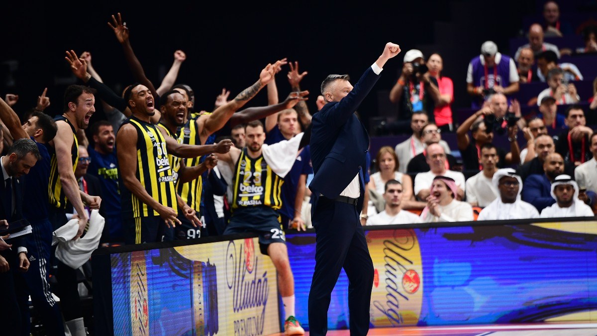 Final Four – Γιασικεβίτσιους: «Ο Σπανούλης μου είπε “μ@λ@κ@” δυστυχώς δεν έχουμε εμείς την μπάλα»