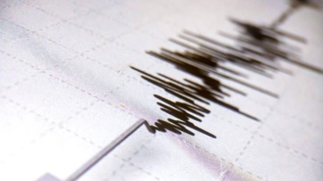 Νέα Σαντορίνη η Εύβοια: «Θα έχουμε 4-5 Ρίχτερ τις επόμενες μέρες» – Κλείνουν τα σχολεία μετά τους σεισμούς