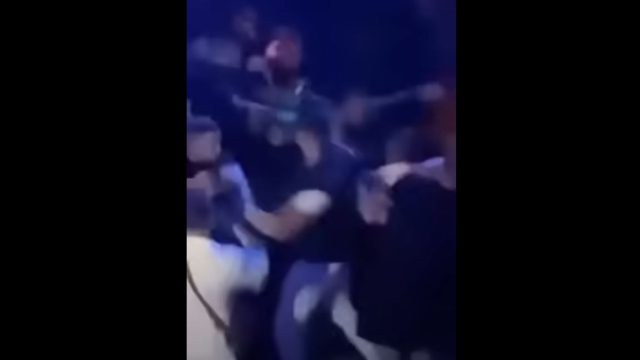 Χαμός στην Μύκονο: Πασίγνωστος ποδοσφαιριστής της Εθνικής έπαιξε μπουνιές σε γνωστό club του νησιού (video)