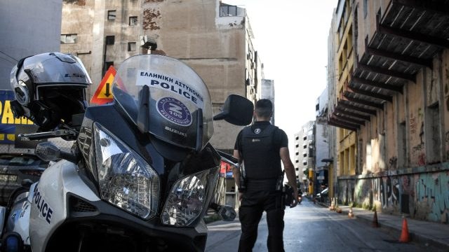 Ξυλοδαρμός 39χρονου στη Θεσσαλονίκη – Τον δάγκωσε και ο σκύλος του ενός δράστη