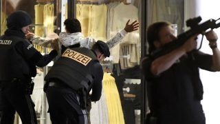 Διαστάσεις εθνικές τραγωδίας στην Αυστρία: Τουλάχιστον 10 νεκροί και δεκάδες τραυματίες στην επίθεση σε σχολείο