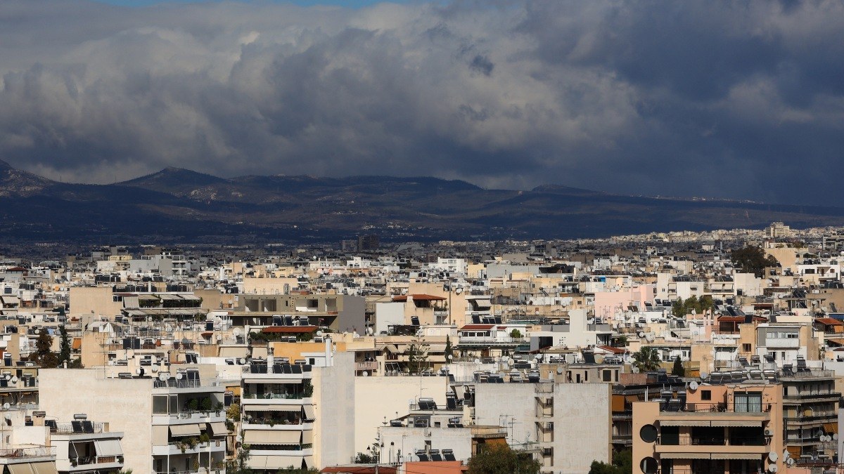 ΕΝΦΙΑ: Το «θρίλερ» με τα εκκαθαριστικά – Γιατί χιλιάδες ιδιοκτήτες έχασαν την έκπτωση 50% και πώς η ΑΑΔΕ τους εντοπίζει