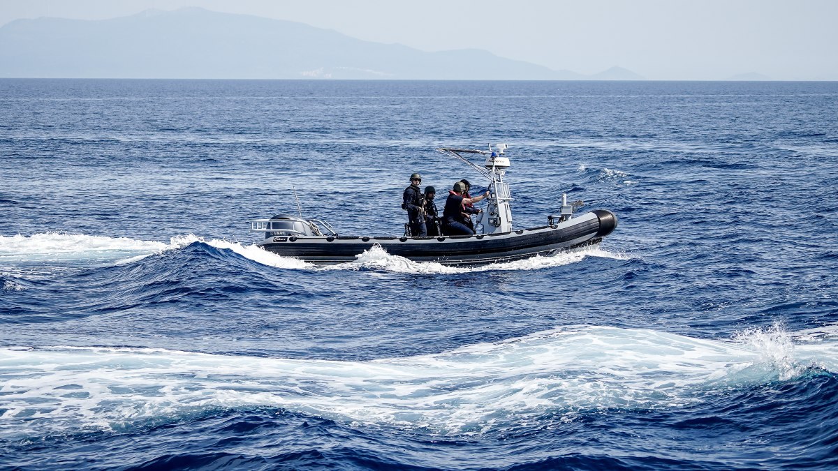 Σορός γυναίκας εντοπίστηκε ανοιχτά της Αίγινας – Συναγερμός στις λιμενικές αρχές