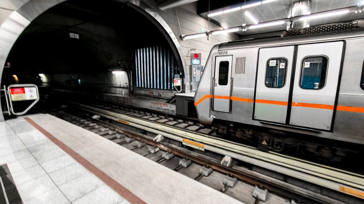 Πρόσω ολοταχώς για την 24ωρη λειτουργία σε μετρό, τραμ και λεωφορεία τα Σαββατοκύριακα