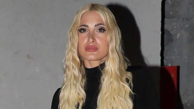 Ημίγυμνη στα Ματογιάνια η Ιωάννα Τούνη: Μια εικόνα… χίλιες λέξεις