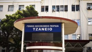 Τραγωδία για 20χρονο ναυτικό στον Πειραιά: Σκοτώθηκε από συρόμενη πόρτα στο γκαράζ του πλοίου
