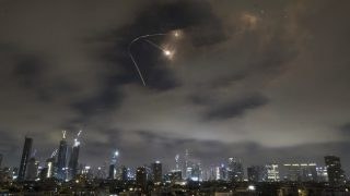 Ανατριχιαστικά βίντεο: Η στιγμή που οι Αμερικανοί βομβαρδίζουν πυρηνικές εγκαταστάσεις του Ιράν