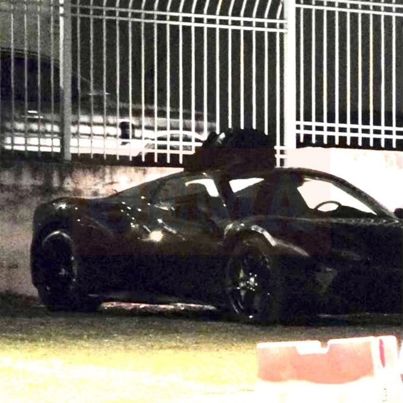 Η μαύρη Ferrari του Βαγγέλη Στεφανάκη