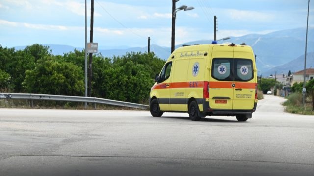 Οικογενειακή τραγωδία στο Αγρίνιο: Πατέρας έκανε όπισθεν και σκότωσε το 2χρονο παιδί του