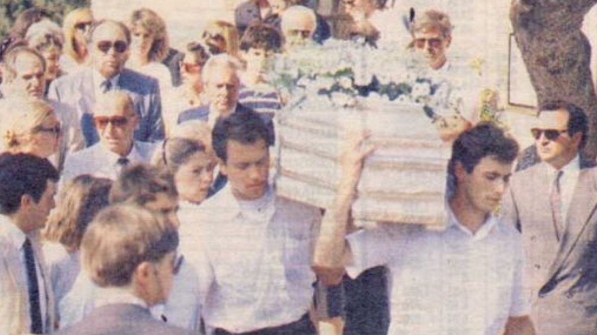 «Αστυνομία, εκεί; Σκότωσα το παιδί μου και τώρα αυτοκτονώ» – Το φρικιαστικό έγκλημα στα Λουτρά Ωραίας Ελένης