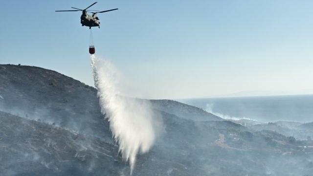 Φωτιά στα Κύθηρα: Ισχυροί άνεμοι στο νησί