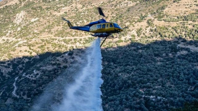 Συναγερμός στην Πυροσβεστική: Αναζωπύρωση της φωτιάς στα Κύθηρα – Ήχησε το 112