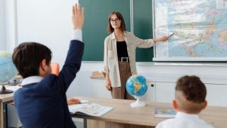 Η όμορφη δασκάλα, ο Τοτός και οι τρεις προτάσεις: Το ανέκδοτο της ημέρας (22/07)