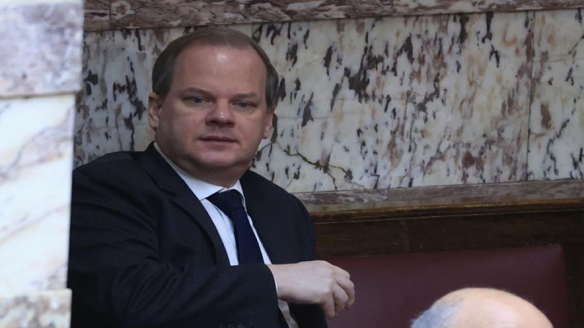 Ολοκληρώθηκε η προανακριτική για Καραμανλή: Εγκρίθηκε το πόρισμα της ΝΔ – Αποχώρησε σχεδόν ολόκληρη η αντιπολίτευση