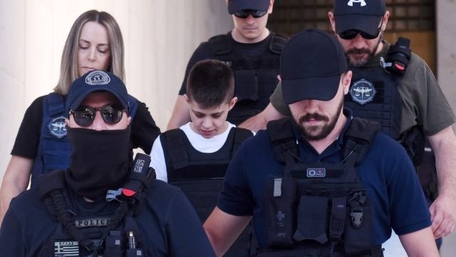 «Tη σκότωσε φράσσοντας εντελώς τη μύτη και…»: Τα εντάλματα «κόλαφος» που δείχνουν πώς σκότωνε τα βρέφη η Ειρήνη Μουρτζούκου