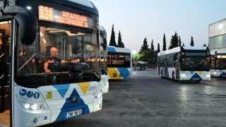 Ο καύσωνας «έλιωσε» τα νέα ηλεκτρικά λεωφορεία της Αθήνας – Στον «αέρα» προγραμματισμένα δρομολόγια