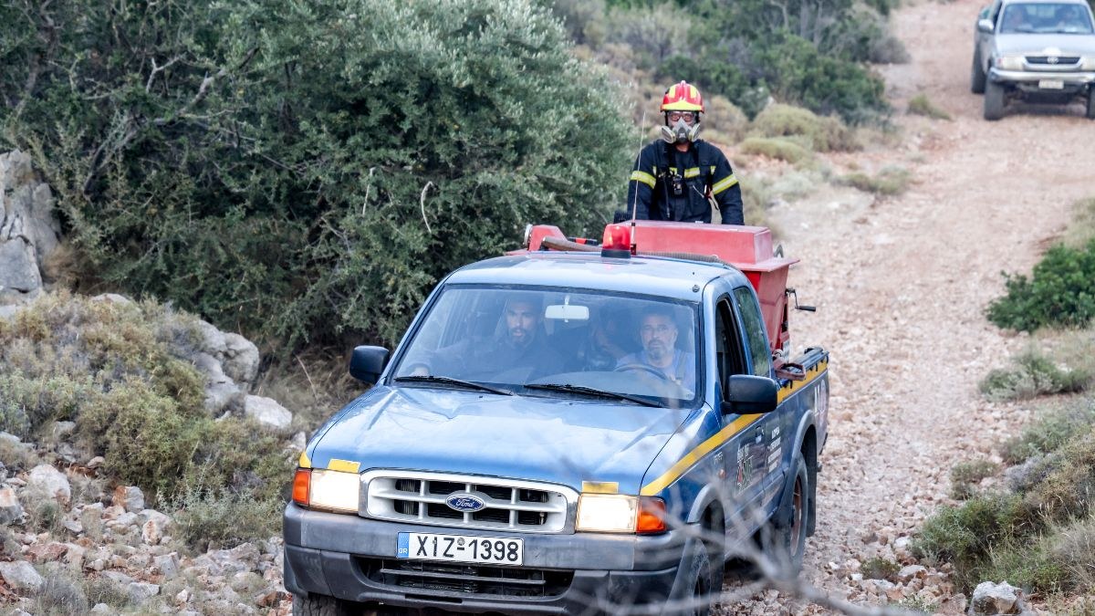 Μεγάλη φωτιά στην Αχλιά Λασιθίου – Ήχησε το 112