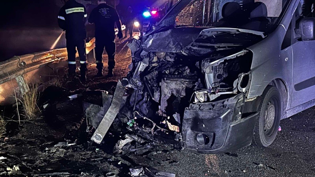 Φρικτό τροχαίο δυστύχημα στο Αγρίνιο: Απανθρακώθηκε 21χρονος – Σώα η συνοδηγός