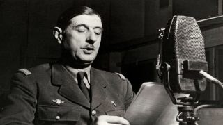 Σαν σήμερα, 26 Αυγούστου 1944: Ο θριαμβευτής Σαρλ ντε Γκολ εισέρχεται στο απελευθερωμένο από τους Ναζί Παρίσι