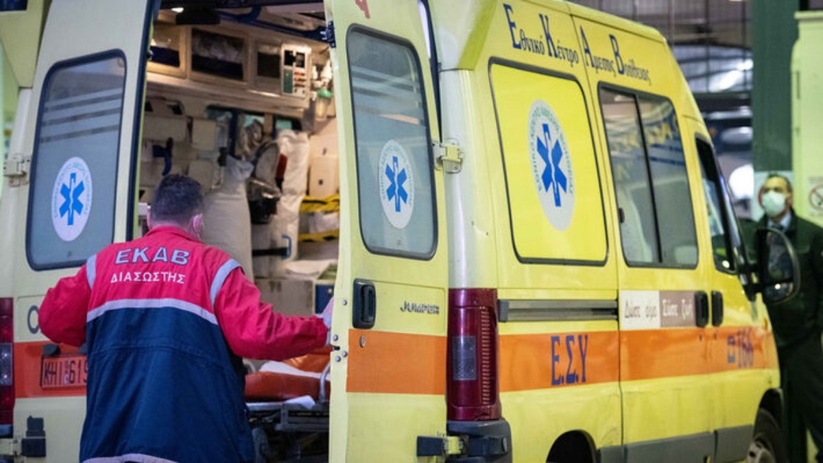Σοβαρό ατύχημα στον Λυκαβηττό – Τουρίστας έπεσε στο κενό
