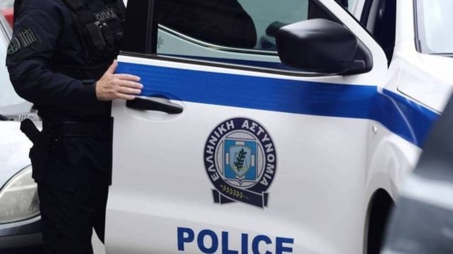 Φρίκη στη Θεσσαλονίκη: Κάλεσε το «100» και είπε ότι θα σκοτώσει τη σύζυγό του – «Έχει συνηθίσει το παιδί να μας ακούει»