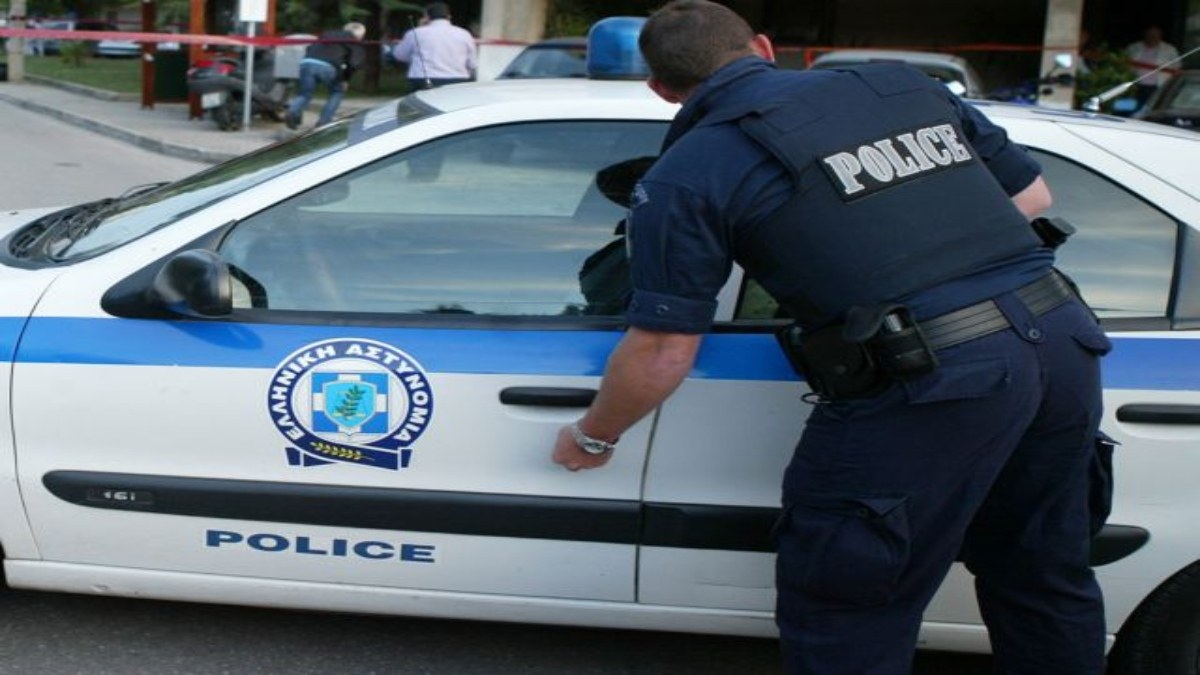 Μενίδι: Άγρια επίθεση δύο αστυνομικών από ομάδα πέντε ατόμων – Συνελήφθησαν δύο άτομα