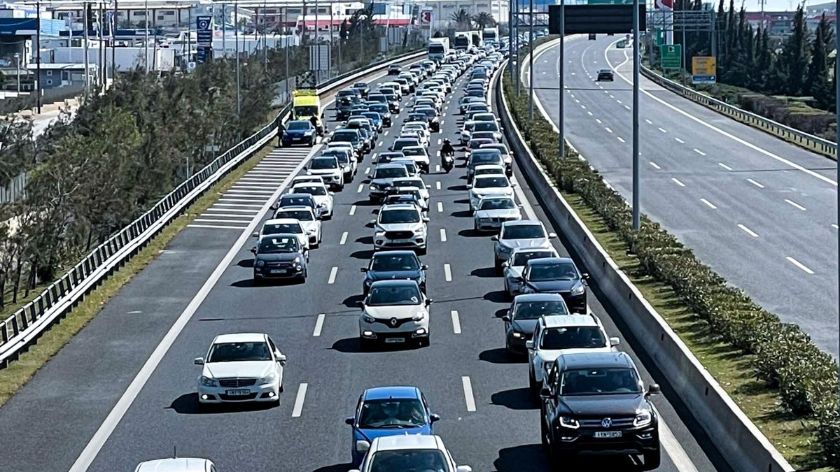 Κυκλοφοριακές ρυθμίσεις σήμερα (3/8) στην Αττική Οδό – Δείτε σε ποια σημεία και ποιες ώρες
