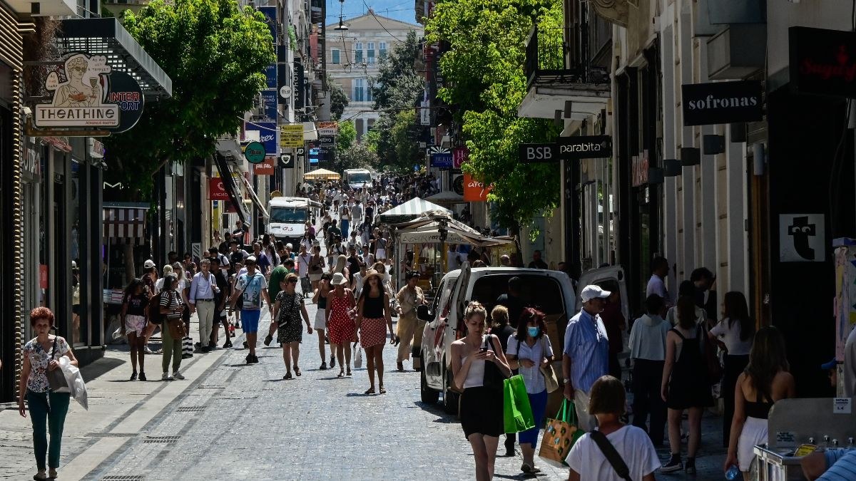 Θερινές εκπτώσεις 2025: Ο κόσμος… δεν ψώνισε – Οι μικρές επιχειρήσεις σε κρίση