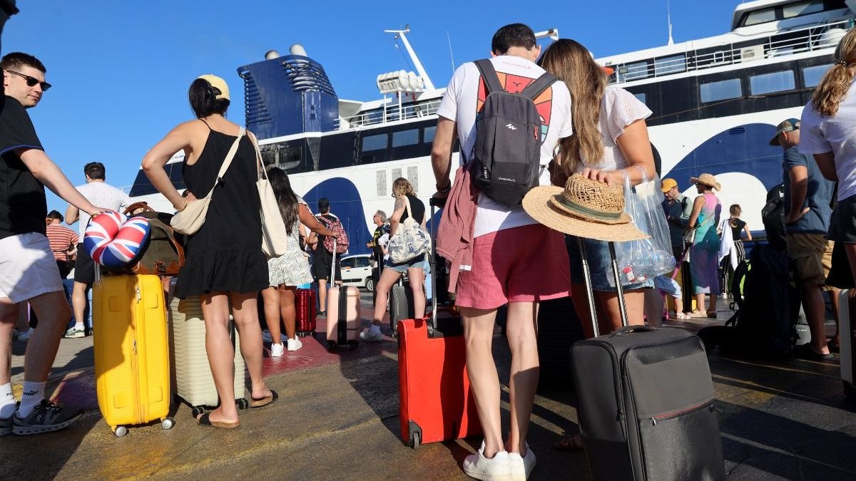 Κανονικά οι αναχωρήσεις των πλοίων από τα τρία μεγάλα λιμάνια της Αττικής