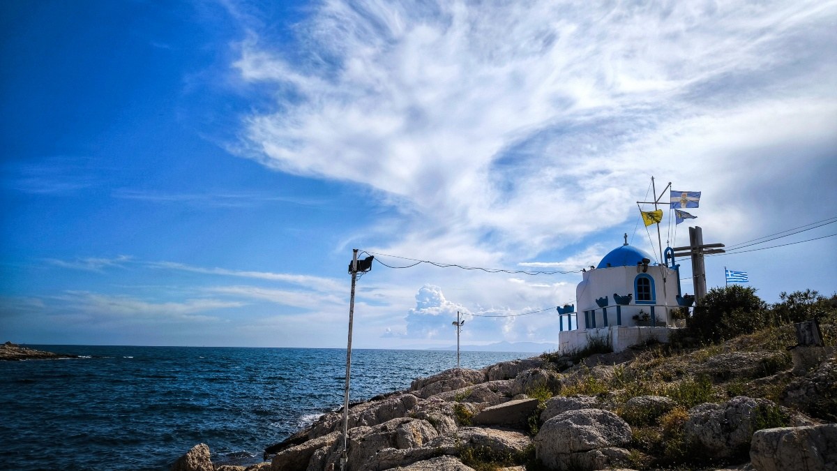 Καιρός σήμερα 25/8: Αίθριος ουρανός και ισχυρά μελτέμια – Τι αναφέρουν Αρναούτογλου, Γιαννόπουλος