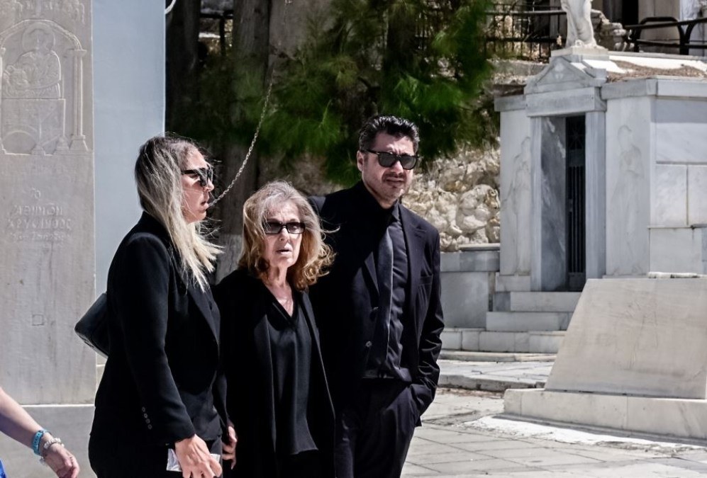 Συγκινεί ο Λάμπρος Κωνσταντάρας: «Μακάρι να επέστρεφε για λίγο, να άκουγε όλα αυτά που είπαν για αυτόν κι ας έφευγε ξανά»