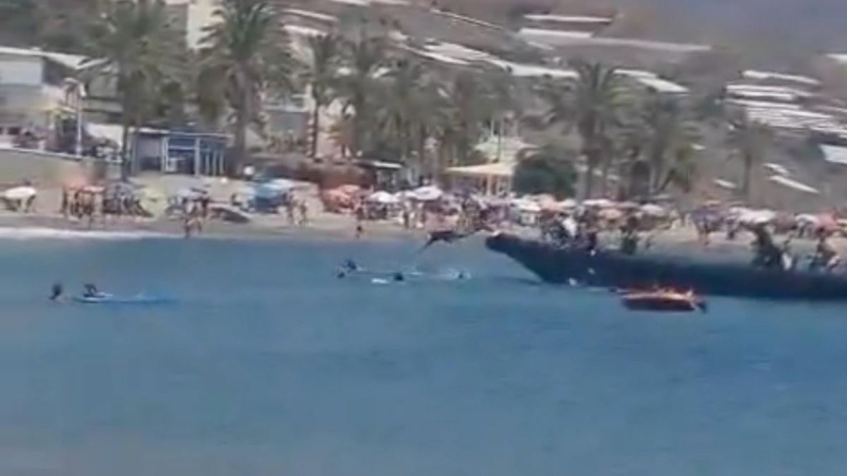 Ισπανία: Λουόμενοι κυνήγησαν μετανάστες που αφίχθησαν σε παραλία της Γρανάδας – Δείτε βίντεο