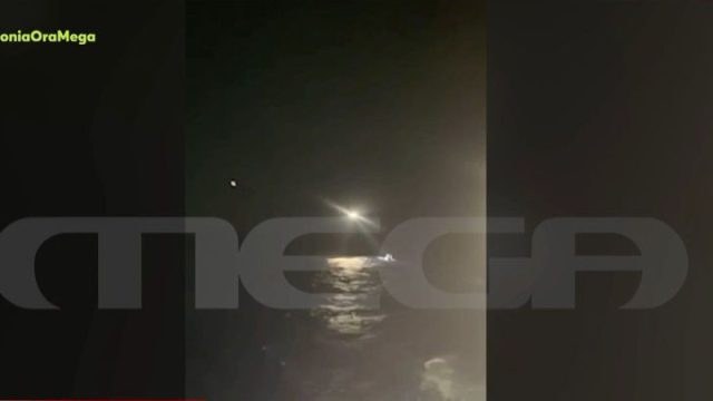 Ναυάγιο ιστιοπλοϊκού κοντά στη Μύκονο – Δραματικές στιγμές αγωνίες για δύο τουρίστες(Βίντεο)