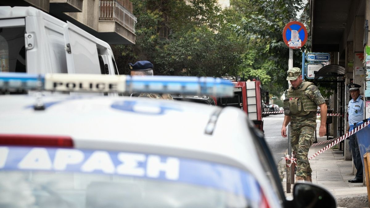 Συναγερμός στο κέντρο της Αθήνας: Ύποπτο όχημα στη Χαριλάου Τρικούπη