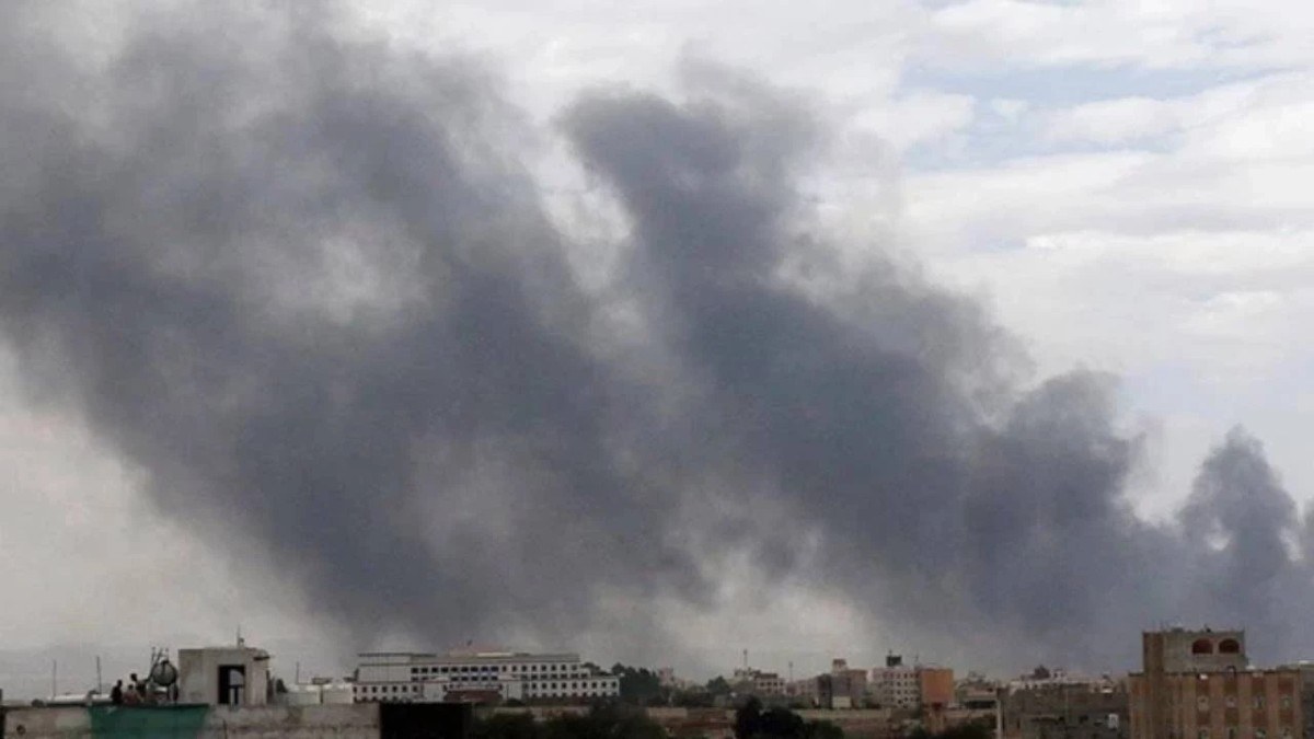 Το Ισραήλ επιτέθηκε και στην Υεμένη: Εκρήξεις στη Σαναά από τη δράση του Πολεμικού Ναυτικού