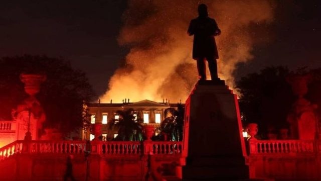 Σαν σήμερα, 2 Σεπτεμβρίου 2018: Η μέρα που η Βραζιλία έχασε την ιστορία της – Η καταστροφική πυρκαγιά στο Εθνικό Μουσείο