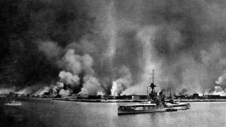 Σαν σήμερα 03 Σεπτεμβρίου 1922: Η τραγική φυγή από τη Σμύρνη – Τα ελληνικά στρατεύματα την εγκαταλείπουν
