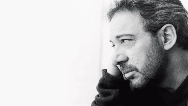 «Δεν είχα δύναμη»: Πώς δημιουργήθηκε το τραγούδι του Αντώνη Βαρδή – «Είπε “αν δεν κάνω επιτυχία τώρα, θα πάω να γίνω μπακάλης”»