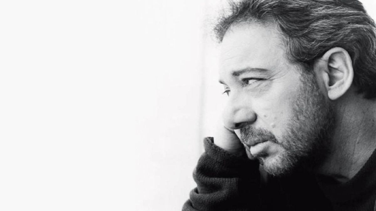 «Δεν είχα δύναμη»: Πώς δημιουργήθηκε το τραγούδι του Αντώνη Βαρδή – «Είπε “αν δεν κάνω επιτυχία τώρα, θα πάω να γίνω μπακάλης”»