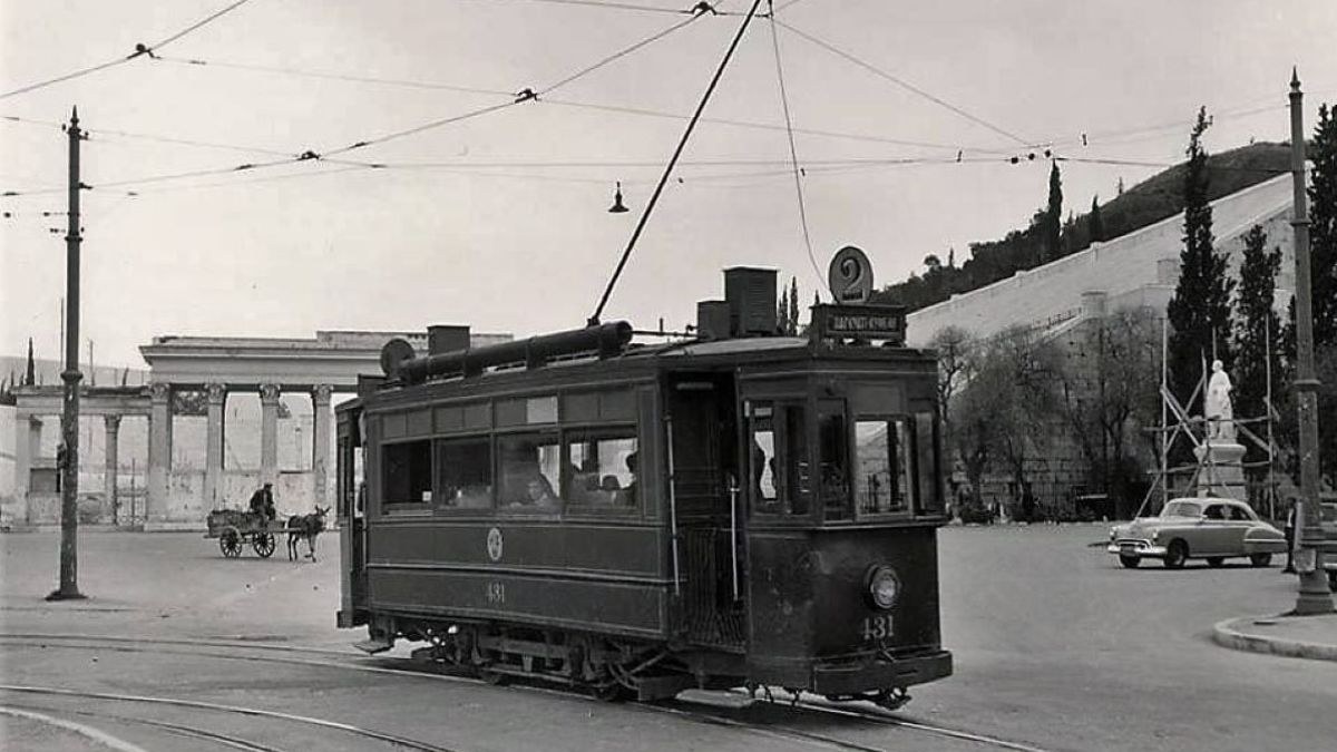 Κουίζ για την παλιά Αθήνα: Αναγνωρίζεις ποια είναι η οδός της φωτογραφίας;