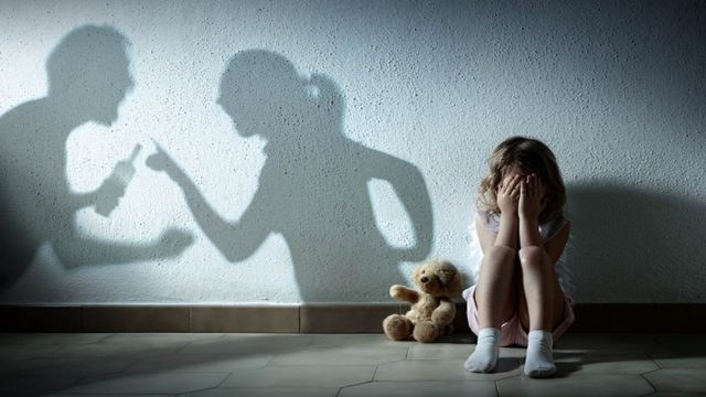 Τήνος: Συνελήφθη 42χρονος για ενδοοικογενειακή βία σε βάρος του ανήλικου παιδιού του